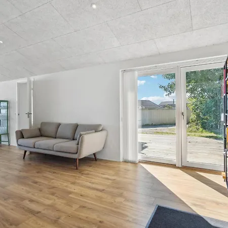 4 Bedroom Beautiful In Haarby Hårby