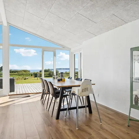 4 Bedroom Beautiful In Haarby * Hårby