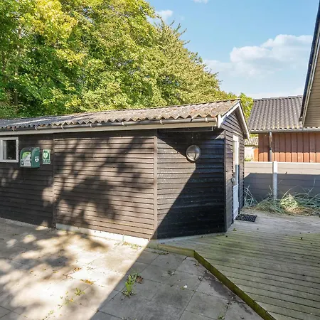 度假居 4 Bedroom Beautiful In Haarby *