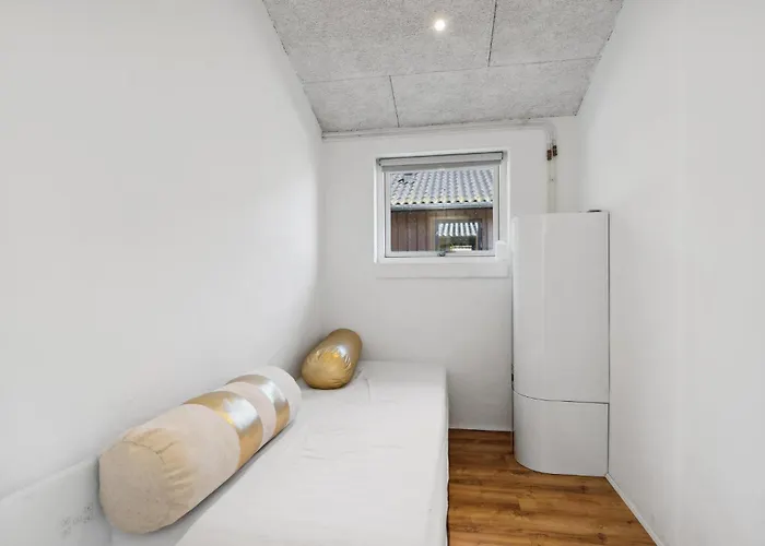 4 Bedroom Beautiful In Haarby 펜션 Hårby