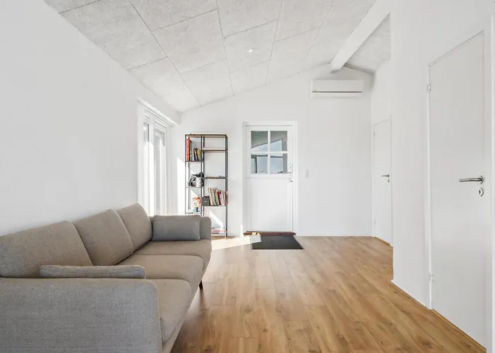 4 Bedroom Beautiful In Haarby Hårby